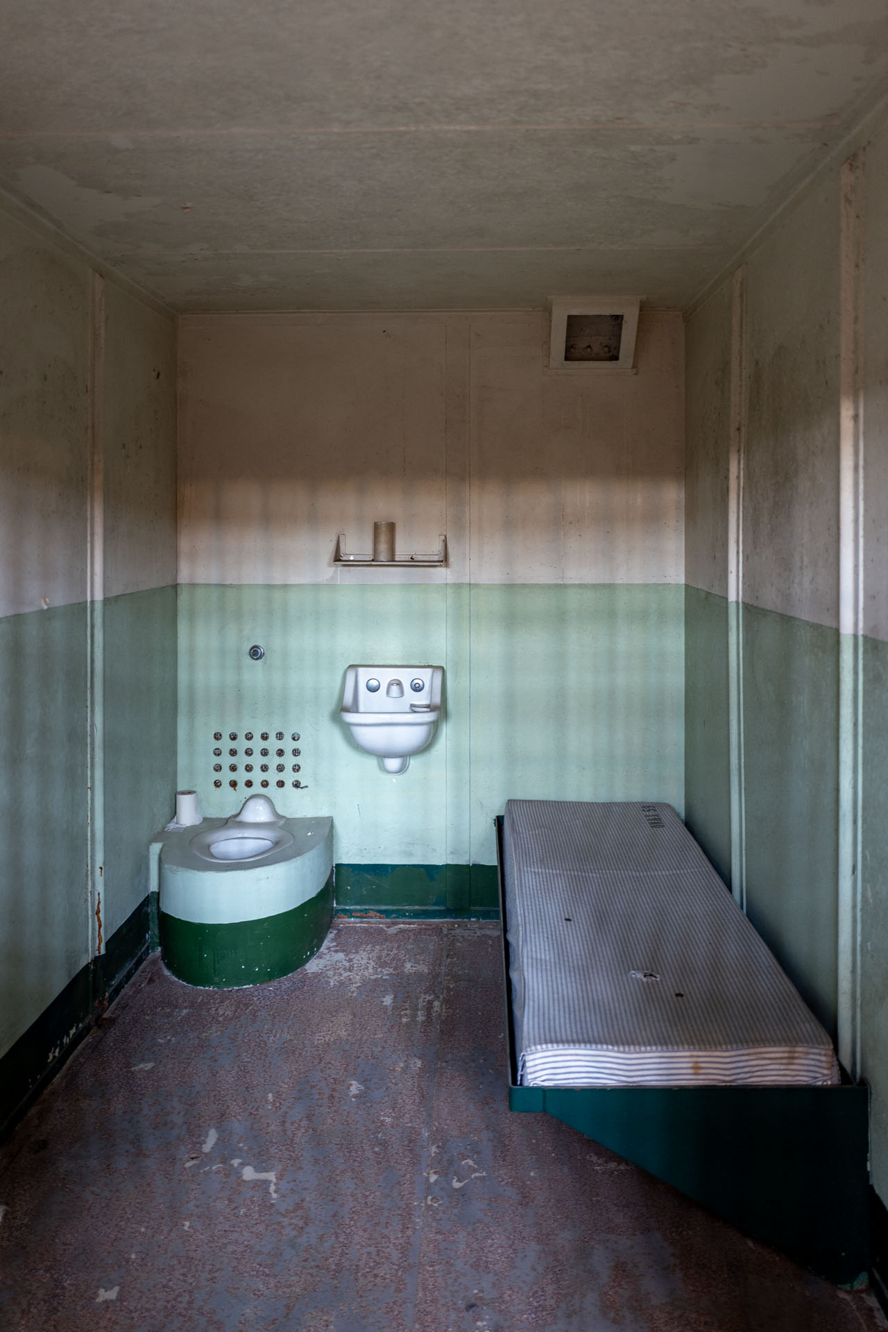 Prison cell Alcatraz